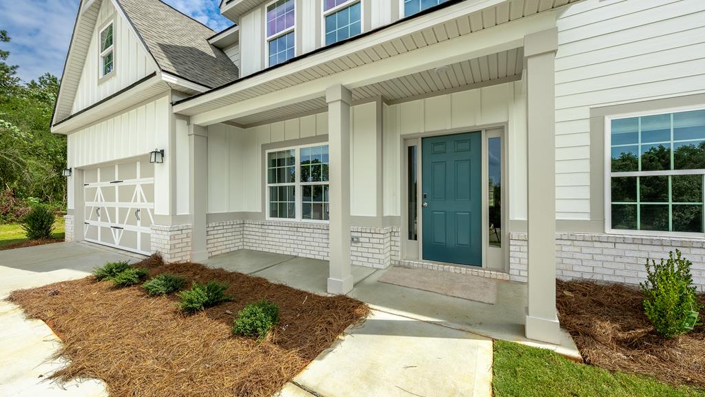 635 Bohannon Road Grantville, GA 30220 - Photo 2 of 43 a front view of a house