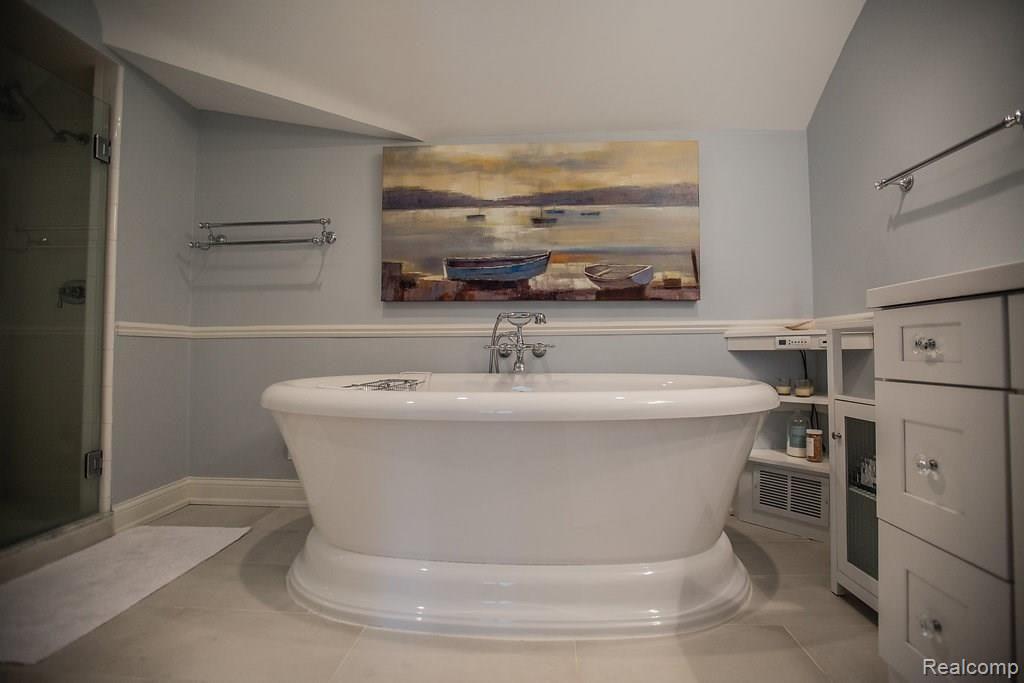 275 Barden Road Bloomfield Hills, MI 48304 - Photo 21 of 38