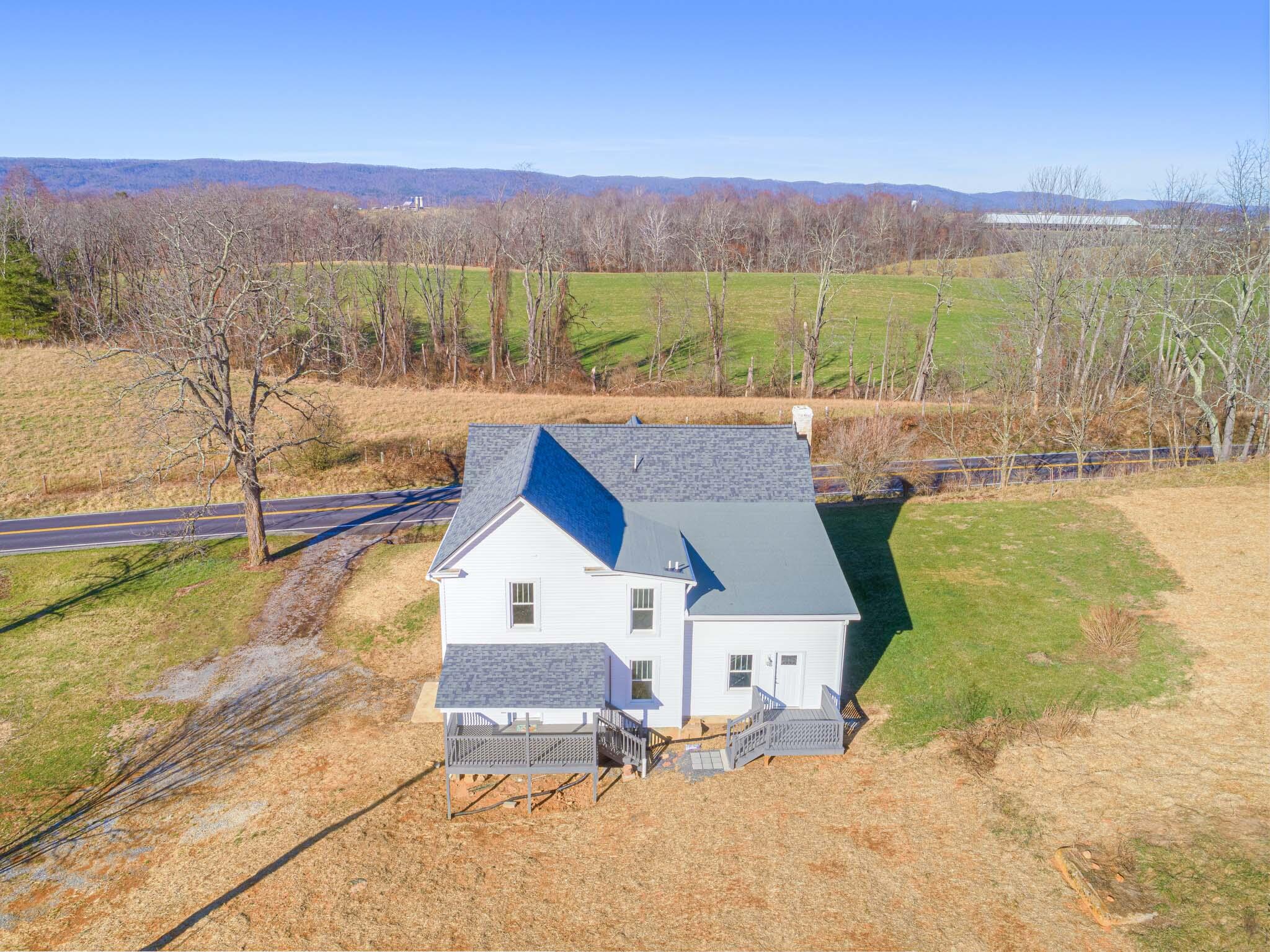 4231 Robinson Tract Road Pulaski, VA 24301 - Photo 3 of 59 4231_RobinsonTractRd_Web-66