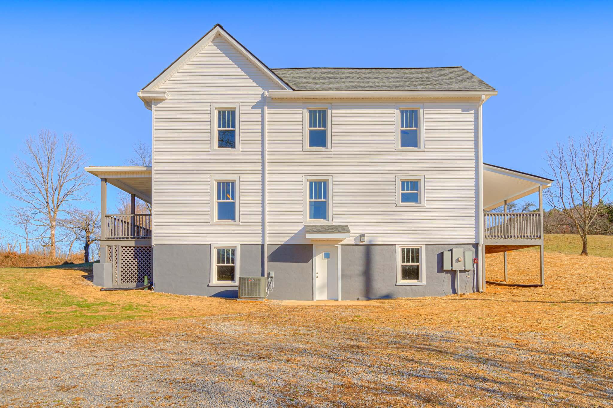 4231 Robinson Tract Road Pulaski, VA 24301 - Photo 5 of 59 4231_RobinsonTractRd_Web-3