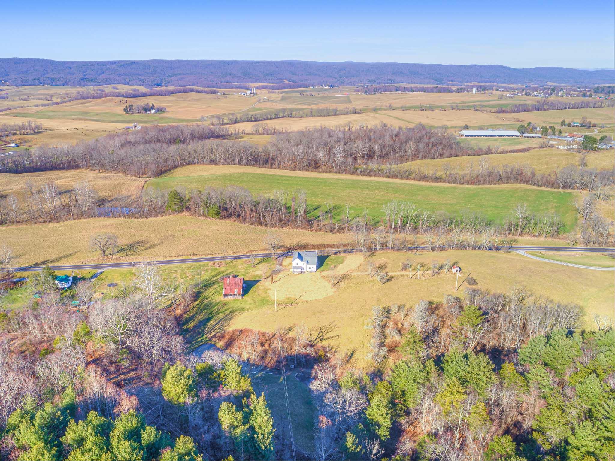 4231 Robinson Tract Road Pulaski, VA 24301 - Photo 57 of 59 4231_RobinsonTractRd_Web-62