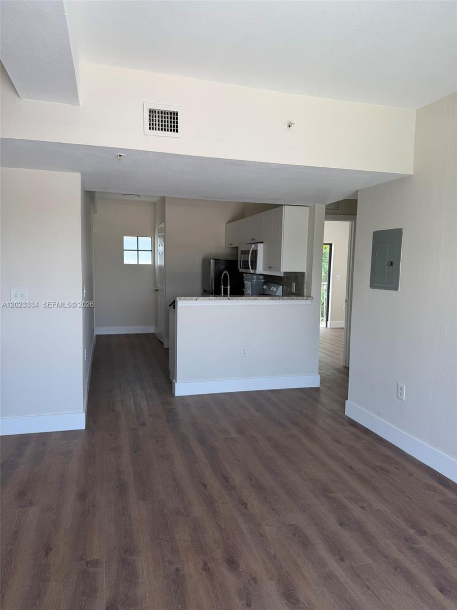763 Southwest 5th Street, Unit 304 Miami, FL 33130 - Photo 7 of 11