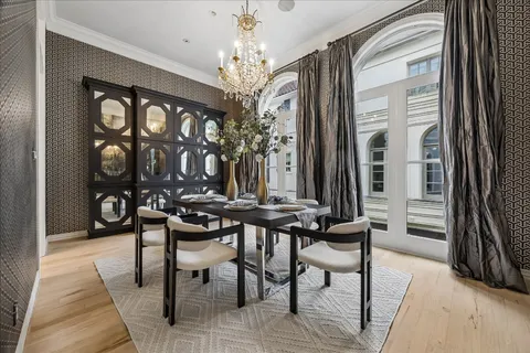 $1,325,000 | 5401 Ashby Street, Houston, TX 77005