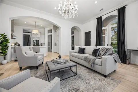 $1,325,000 | 5401 Ashby Street, Houston, TX 77005