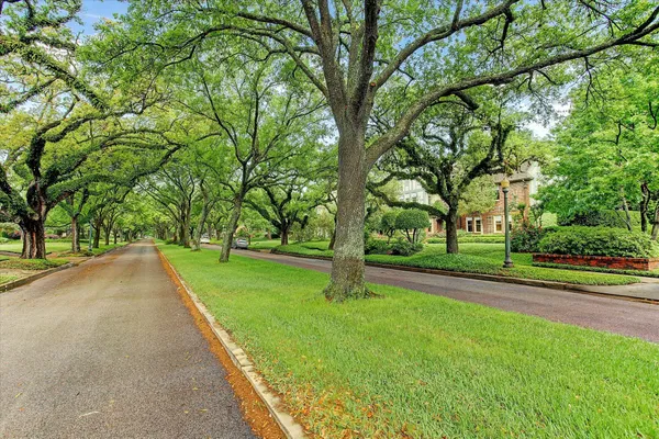a view of outdoor space with a garden
