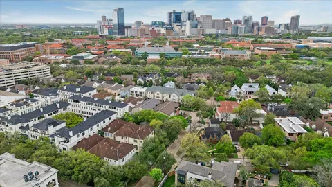 $1,325,000 | 5401 Ashby Street, Houston, TX 77005