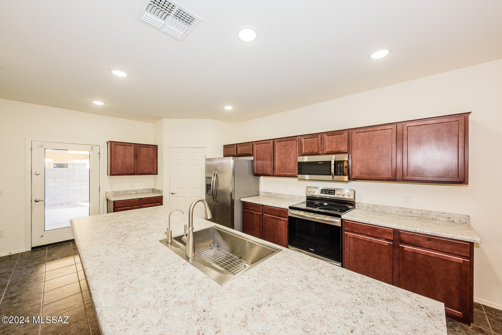 8053 South Red Sox Road Tucson, AZ 85756 - Photo 11 of 49 Gallery Image 11