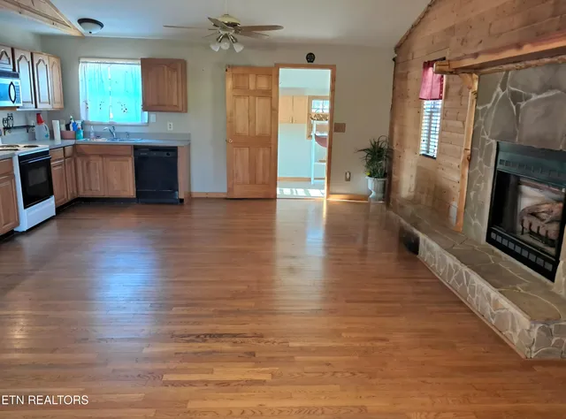 $450,000 | 2745-2727 Cosby Highway, Cosby, TN 37722