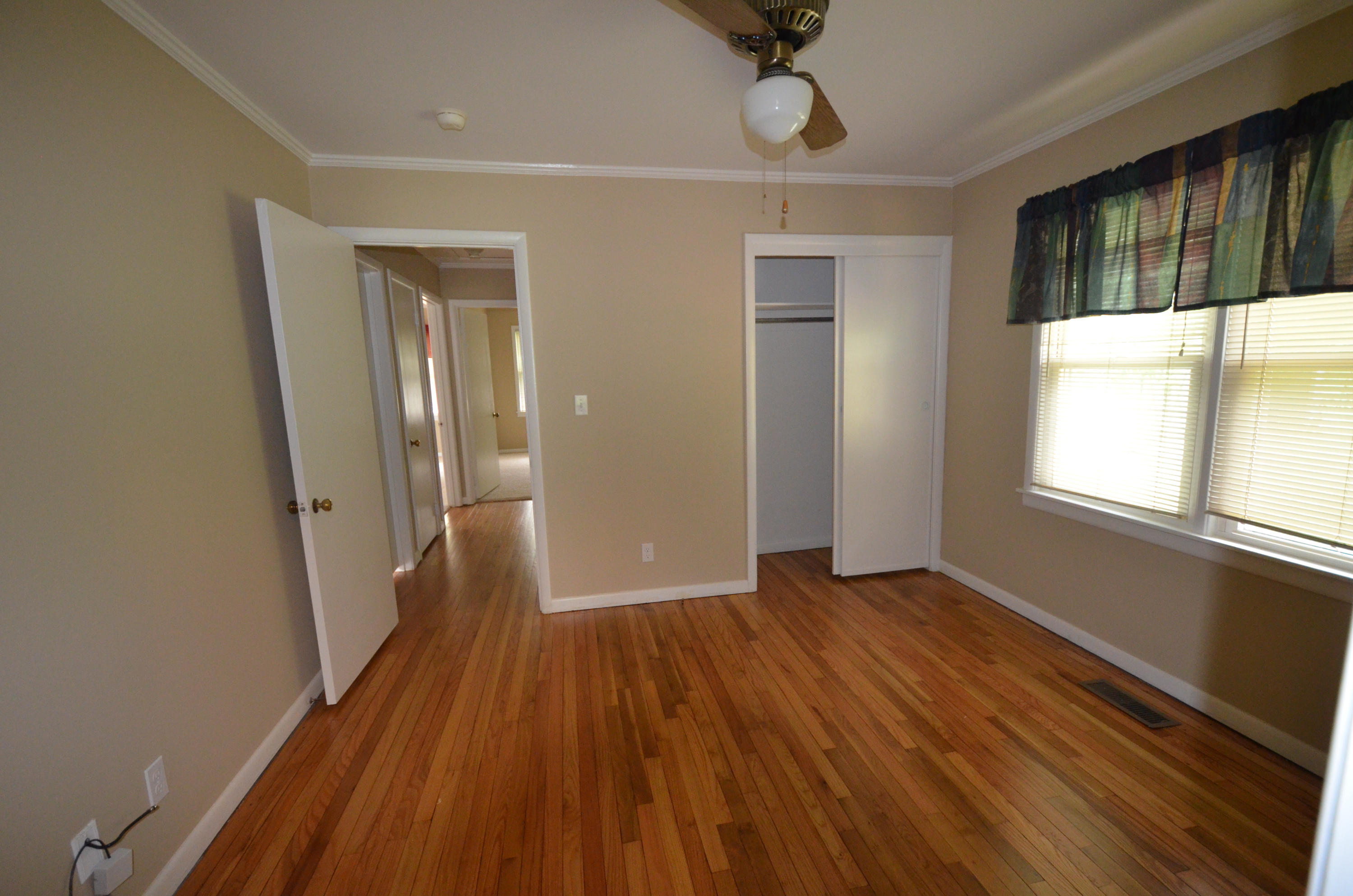 622 Robertsville Road Oak Ridge, TN 37830 - Photo 3 of 13 DSC_1009