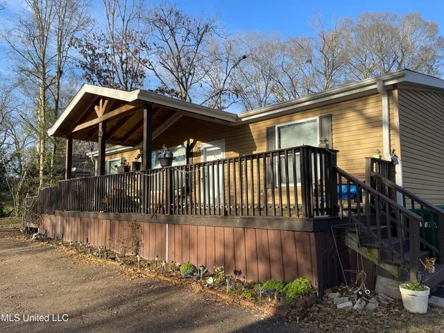 $140,000 | 106 East Street, Edwards, MS 39066