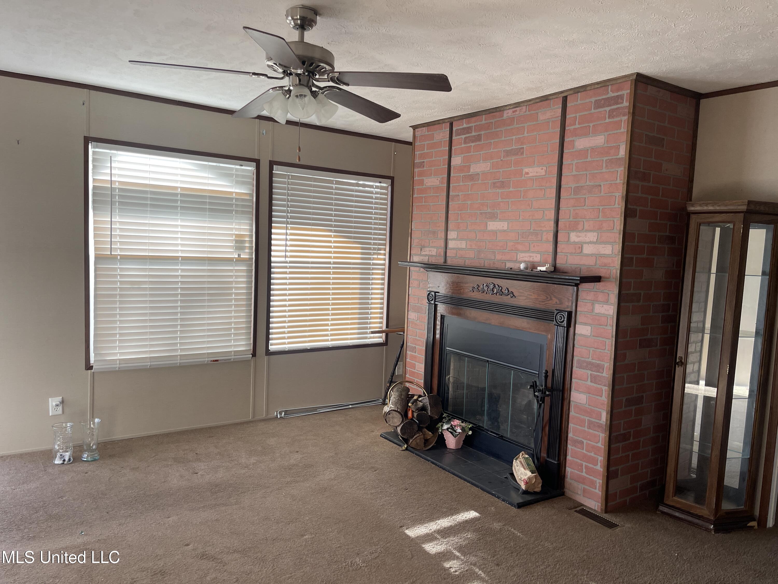 106 East Street Edwards, MS 39066 - Photo 4 of 19 IMG_6982