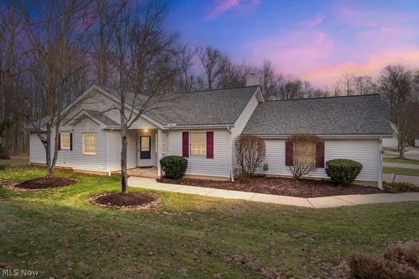 $319,900 | 6684 Hidden Lake Trail, Brecksville, OH 44141