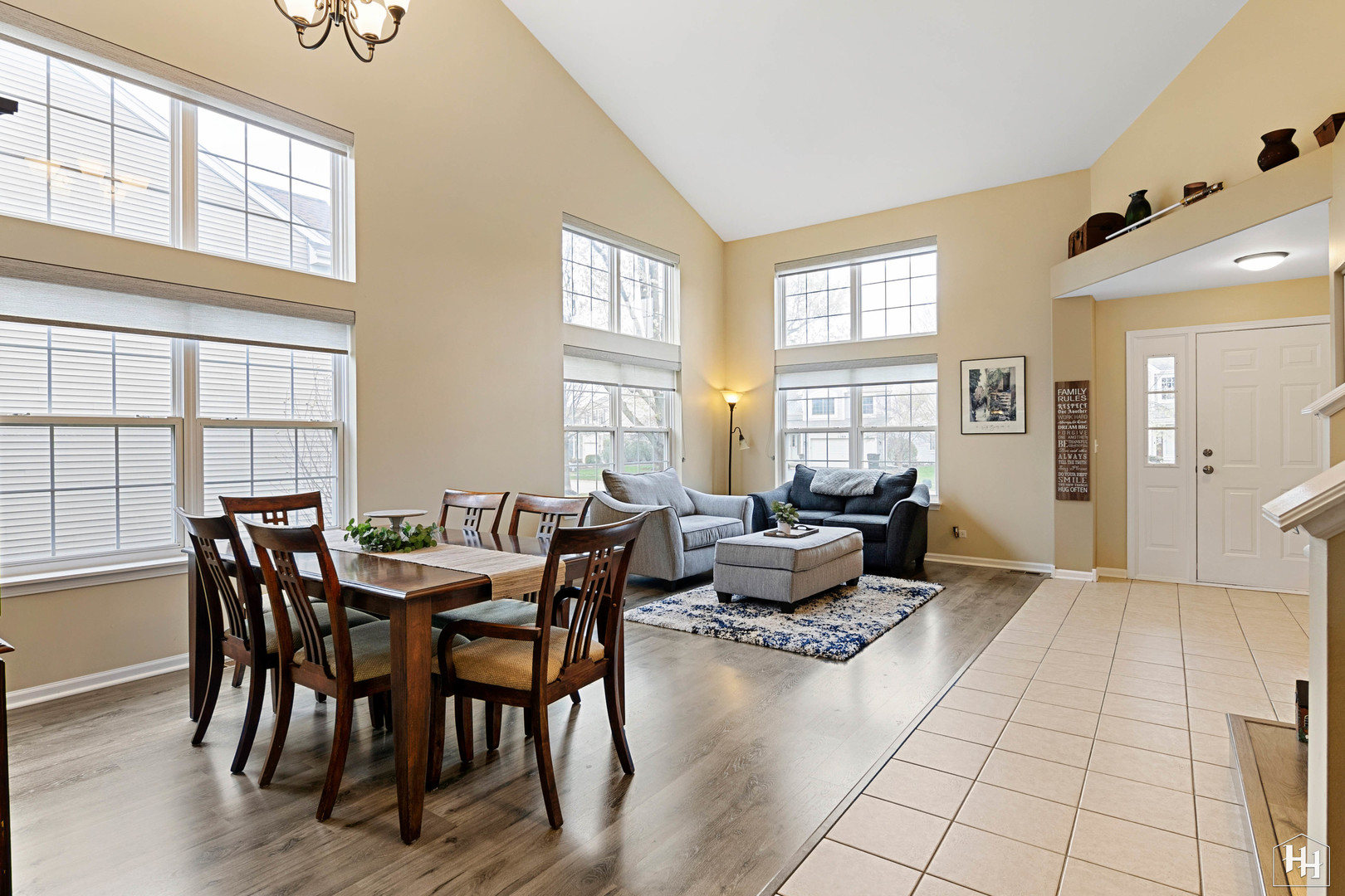 1389 Collins Drive Cary, IL 60013 - Photo 5 of 39 a living room with furniture and a window