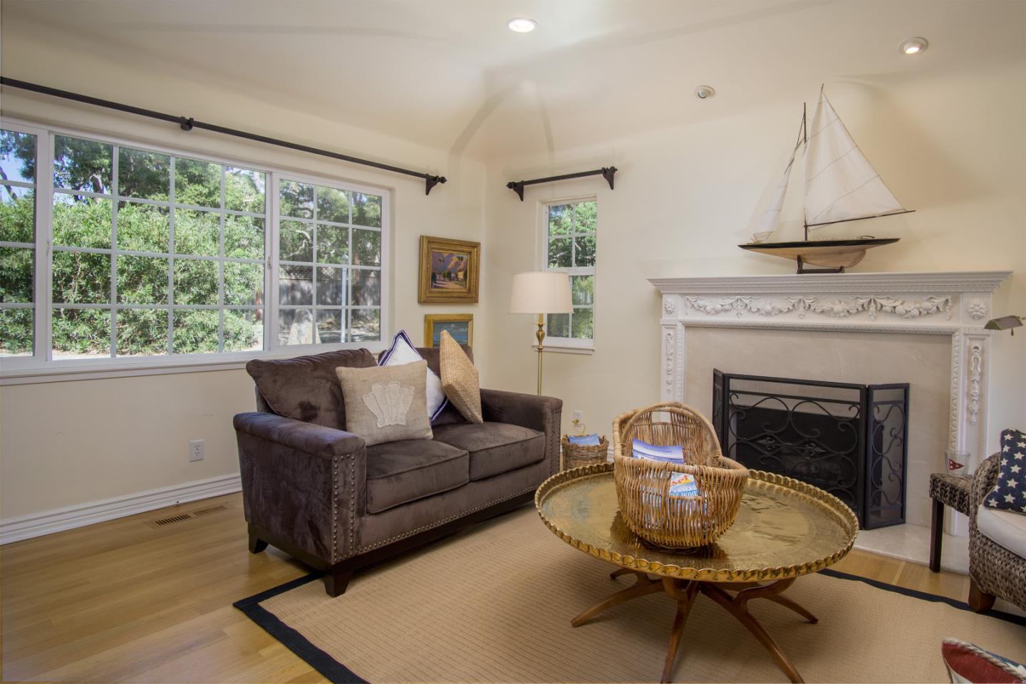 1084 Presidio Road Pebble Beach, CA 93953 - Photo 9 of 30 Gallery Image 9