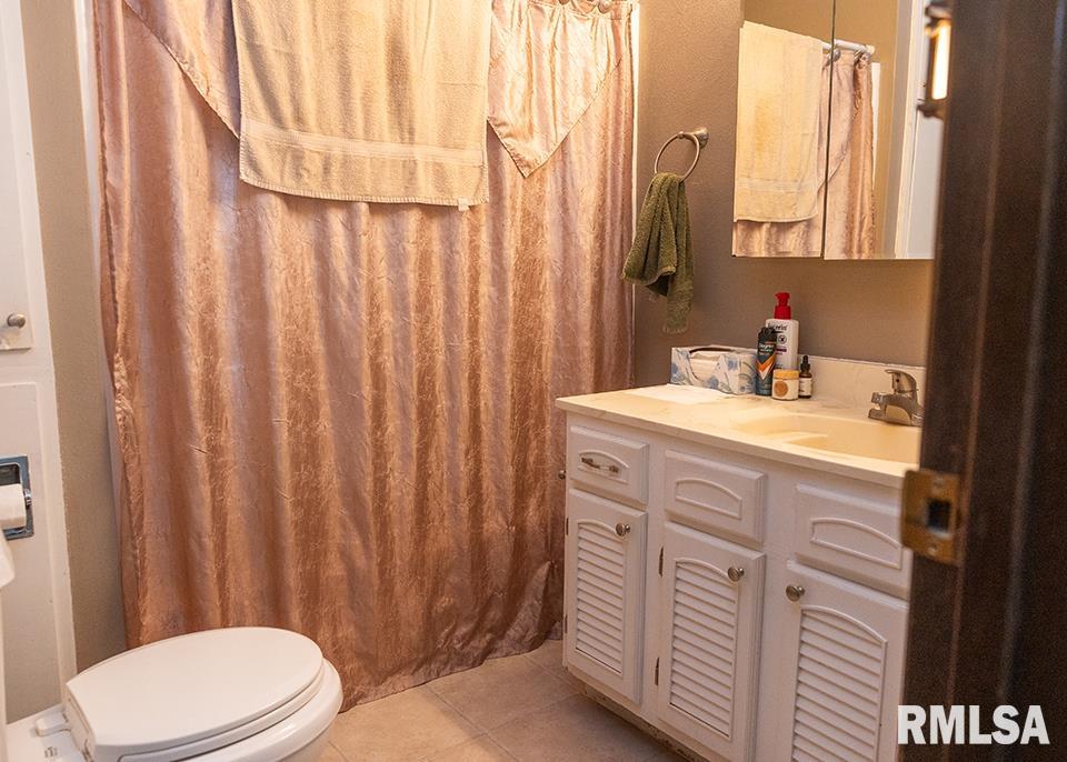 9502 Anglen Road Kinmundy, IL 62854 - Photo 6 of 25