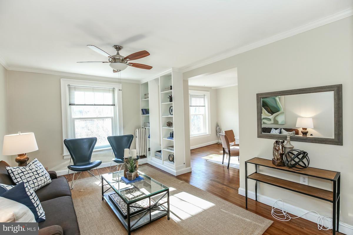 1831 California Street Northwest, Unit 21 Washington, DC 20009 - Photo 4 of 29 Living Room
