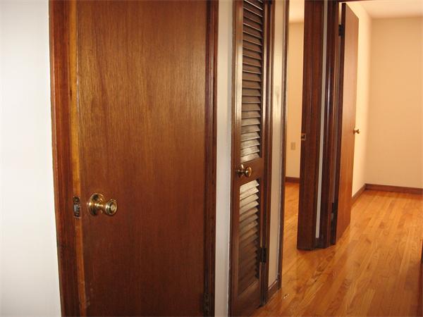 36 Bennington Street Springfield, MA 01108 - Photo 4 of 8