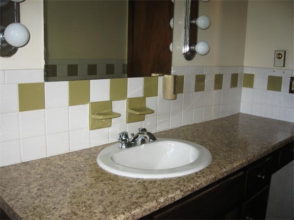 36 Bennington Street Springfield, MA 01108 - Photo 7 of 8