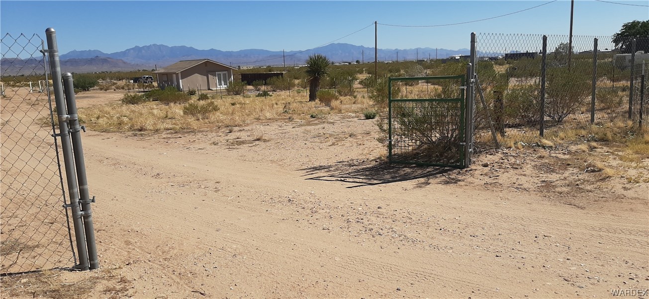756 South Hoover Road Golden Valley, AZ 86413 - Photo 10 of 15 Gallery Image 10