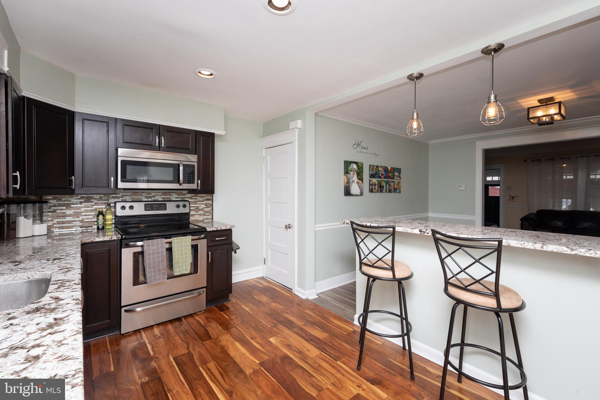 634 Crestview Road Philadelphia, PA 19128 - Photo 12 of 31 Kitchen