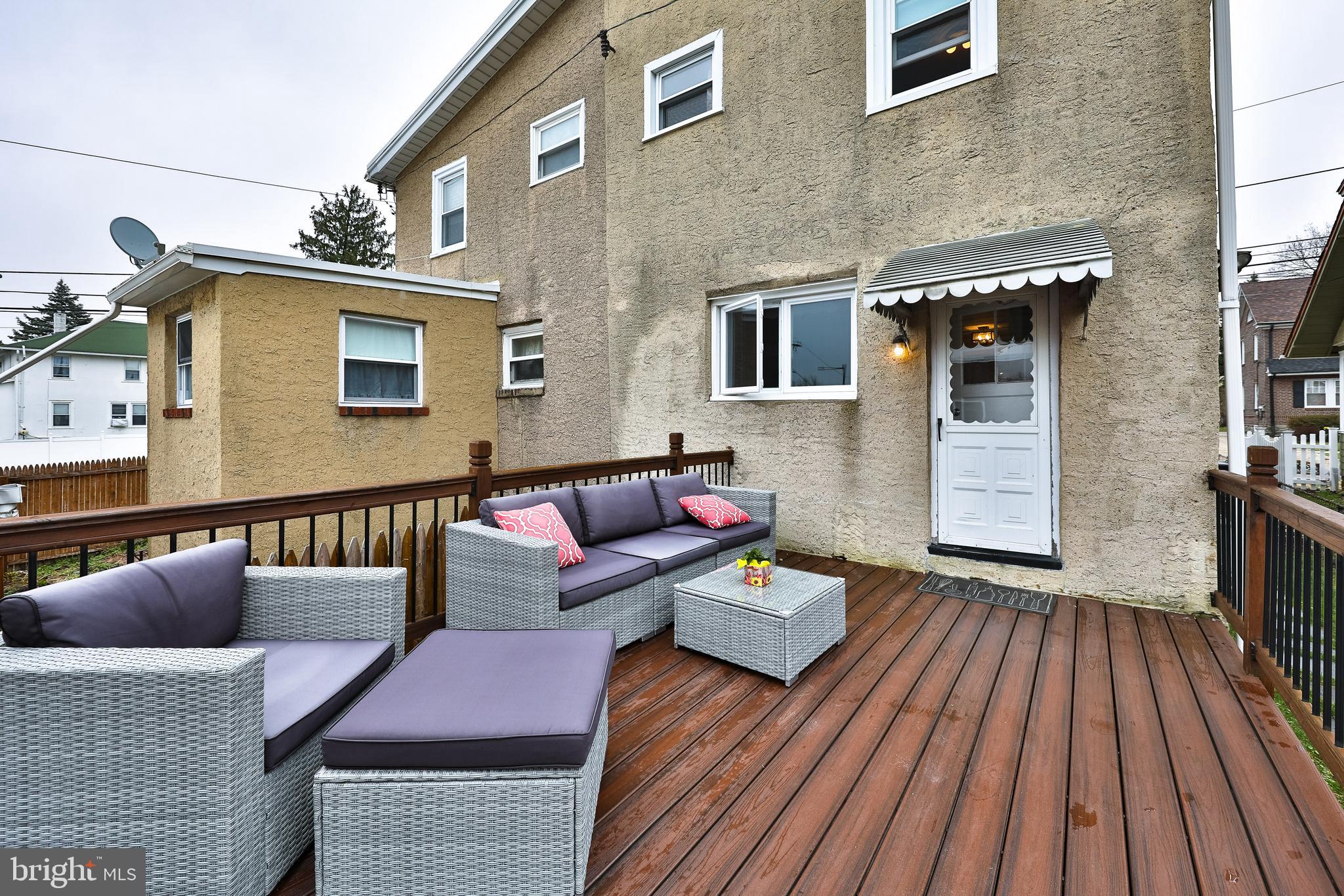 634 Crestview Road Philadelphia, PA 19128 - Photo 27 of 31 Back Deck