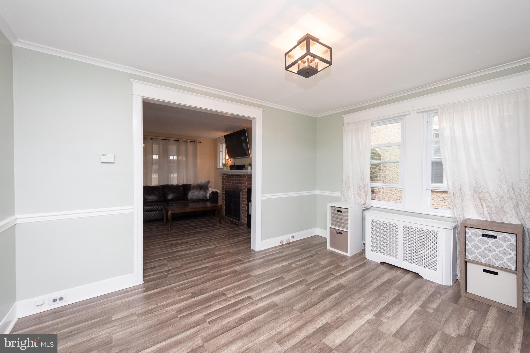 634 Crestview Road Philadelphia, PA 19128 - Photo 8 of 31 Dining Room