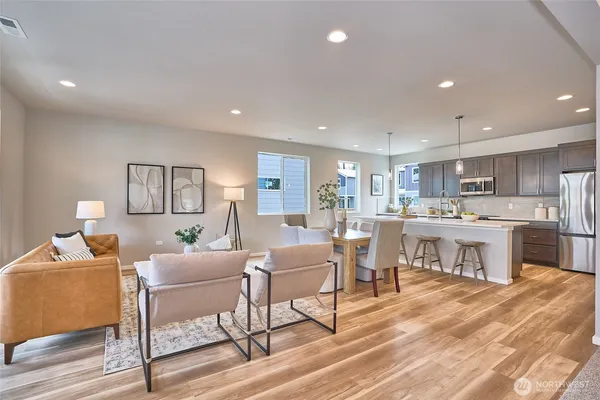 $769,950 | 18517 Southeast 271st Place, Covington, WA 98042