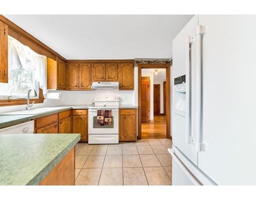 364 Colrain Road Greenfield, MA 01301 - Photo 8 of 30 Gallery Image 8
