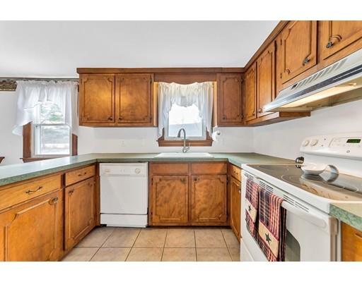 364 Colrain Road Greenfield, MA 01301 - Photo 10 of 30 Gallery Image 10