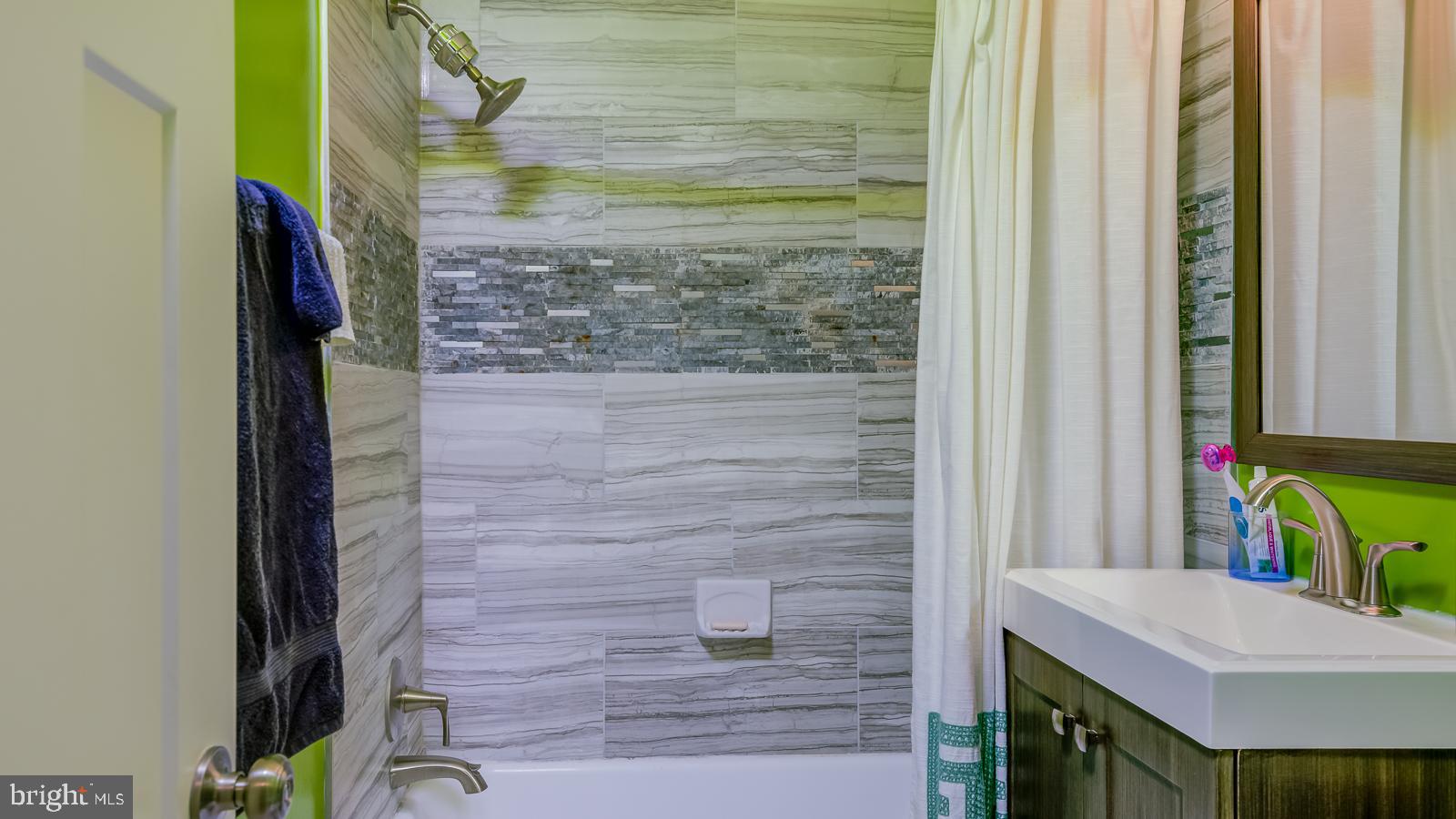5111 8th Road South, Unit 13 Arlington, VA 22204 - Photo 8 of 23