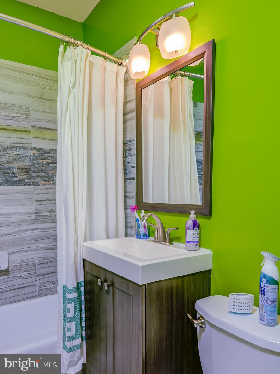 5111 8th Road South, Unit 13 Arlington, VA 22204 - Photo 9 of 23