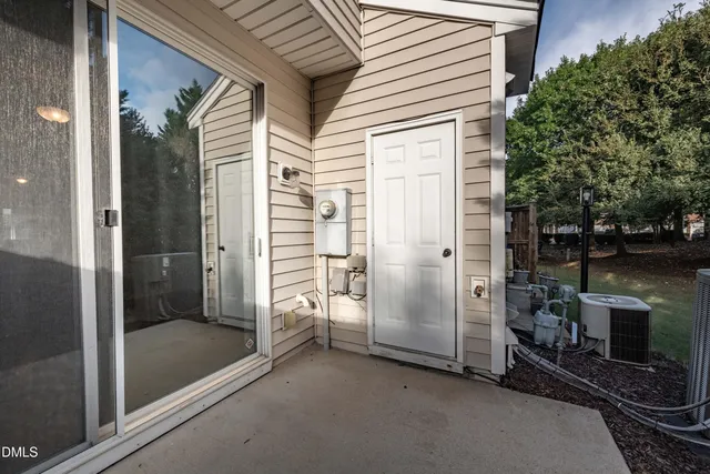 $1,500 | 1732 Sorrell Brook Way, Raleigh, NC 27609