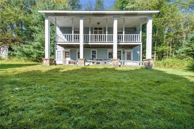 $649,900 | 2 Road (mink), Boswell, PA 15531