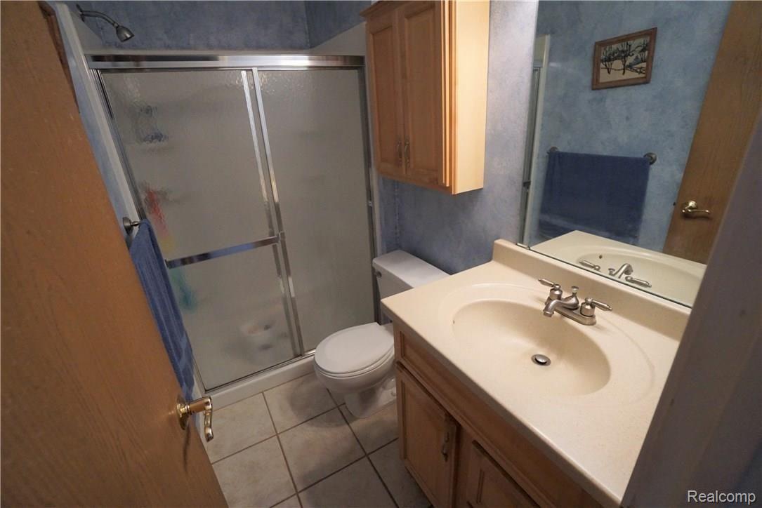 1098 Paddington Road Canton, MI 48187 - Photo 29 of 35 DSC02069.JPG