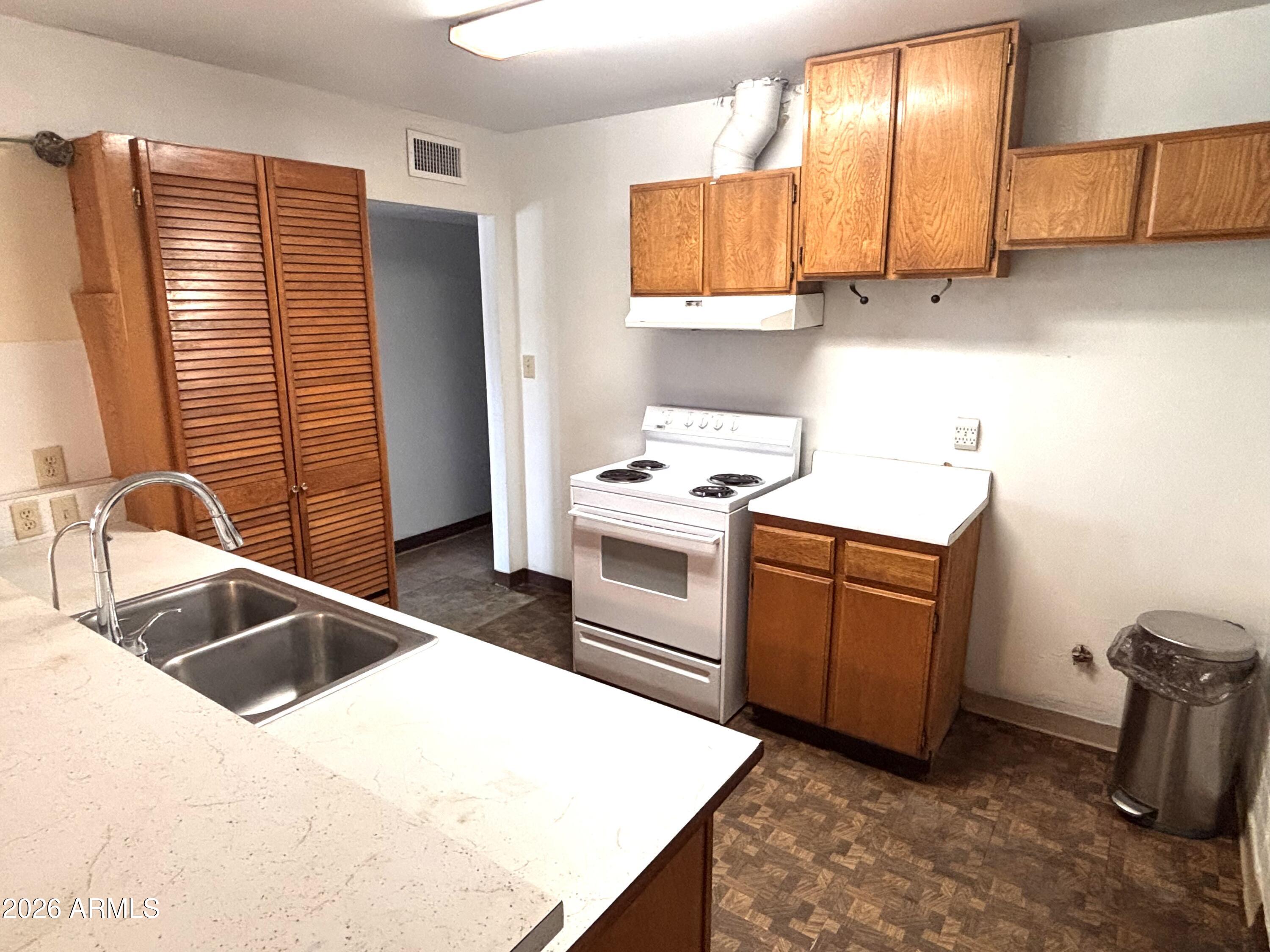 1210 Ash Place Ajo, AZ 85321 - Photo 7 of 24 IMG_3903