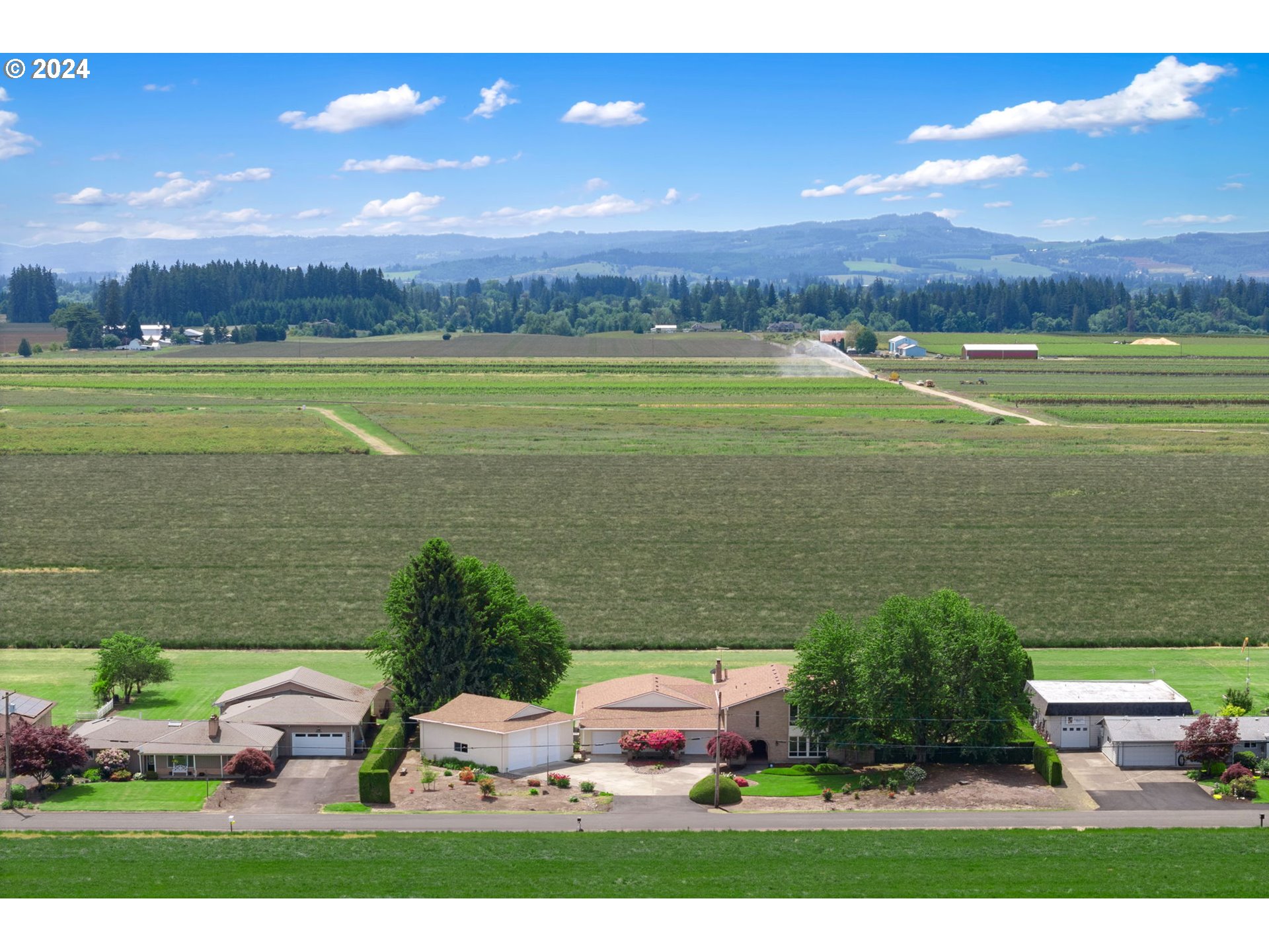 33460 Northwest Bagley Road Hillsboro, OR 97124 - Photo 4 of 30 Gallery Image 4