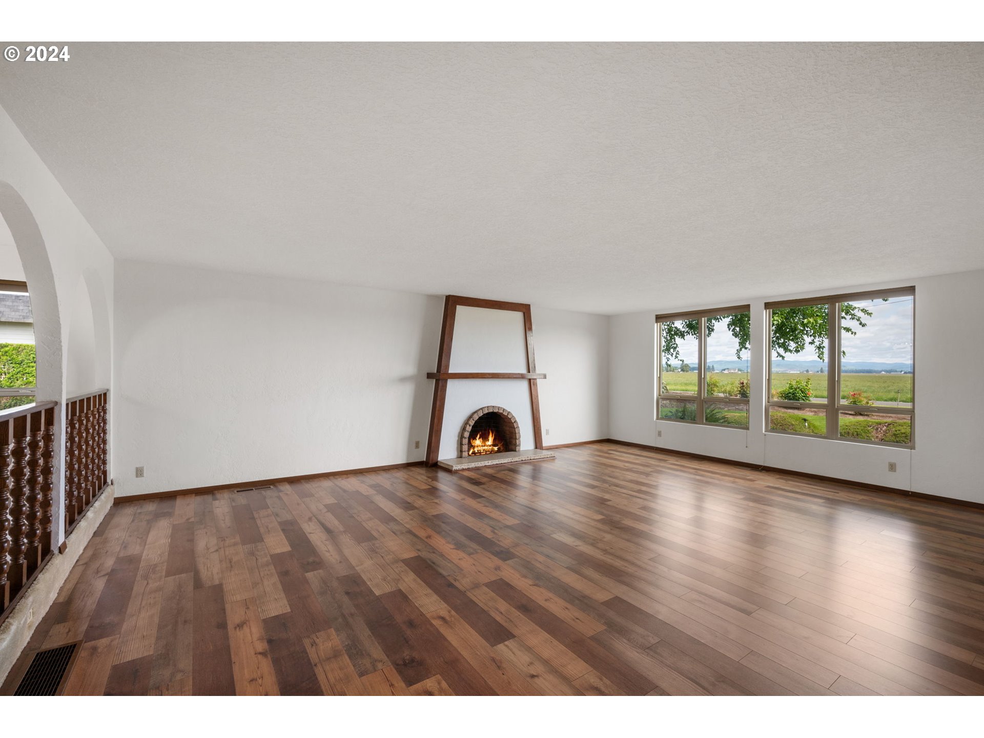 33460 Northwest Bagley Road Hillsboro, OR 97124 - Photo 7 of 30 Living Room