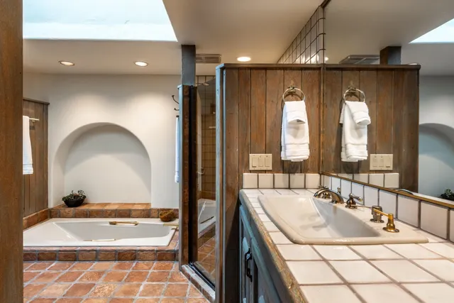 $2,479,000 | 198 Valley Vista Drive, Unit 11, Mammoth Lakes, CA 93546