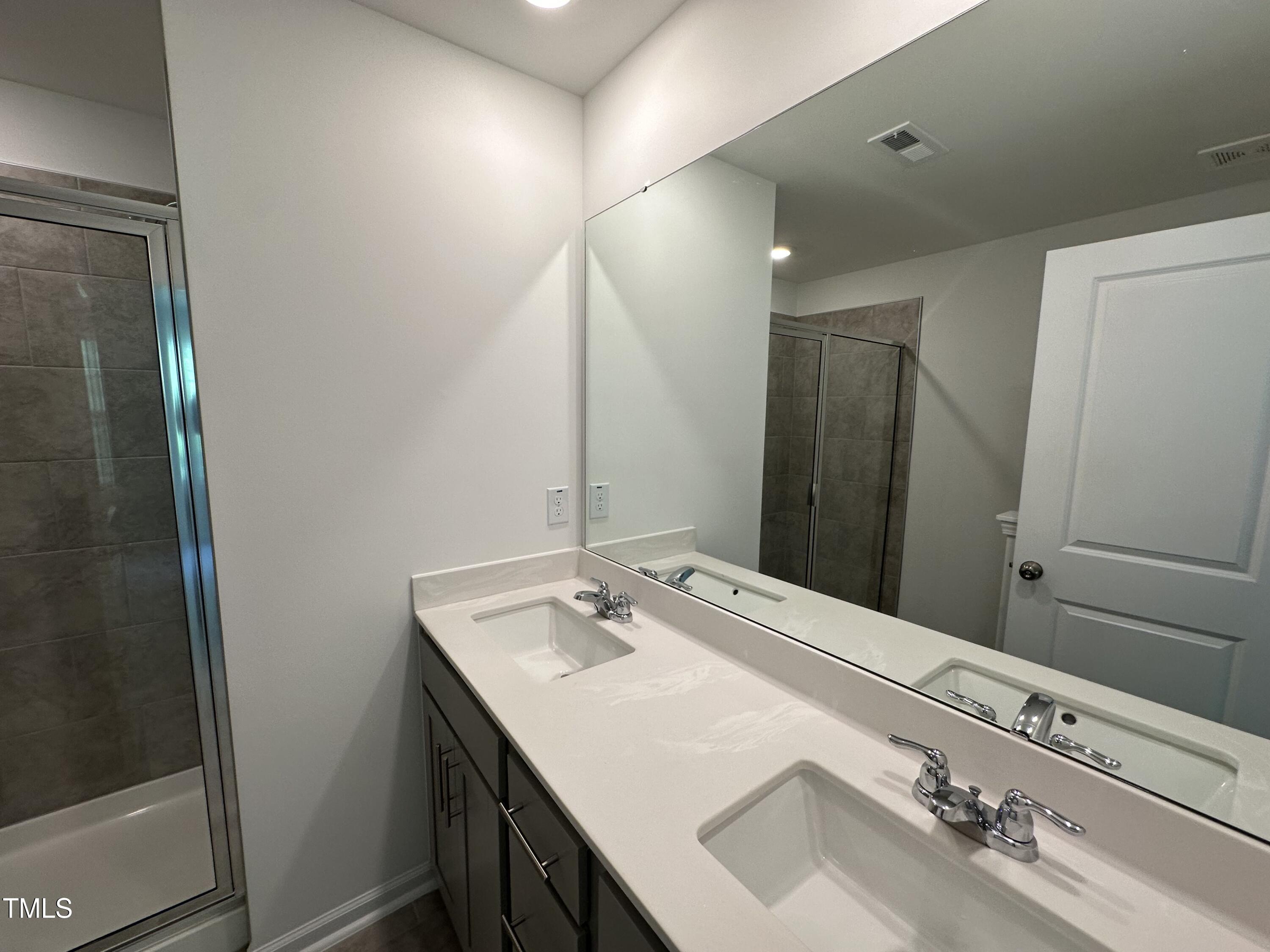 1551 Crescent Townes Way Raleigh, NC 27604 - Photo 13 of 26 IMG_0185