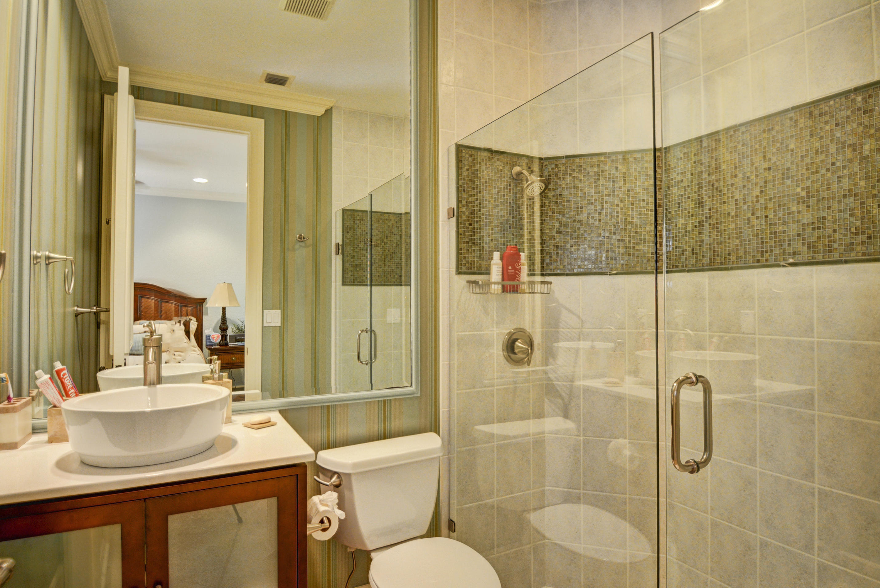 6477 Enclave Way Boca Raton, FL 33496 - Photo 23 of 27 Bathroom 4