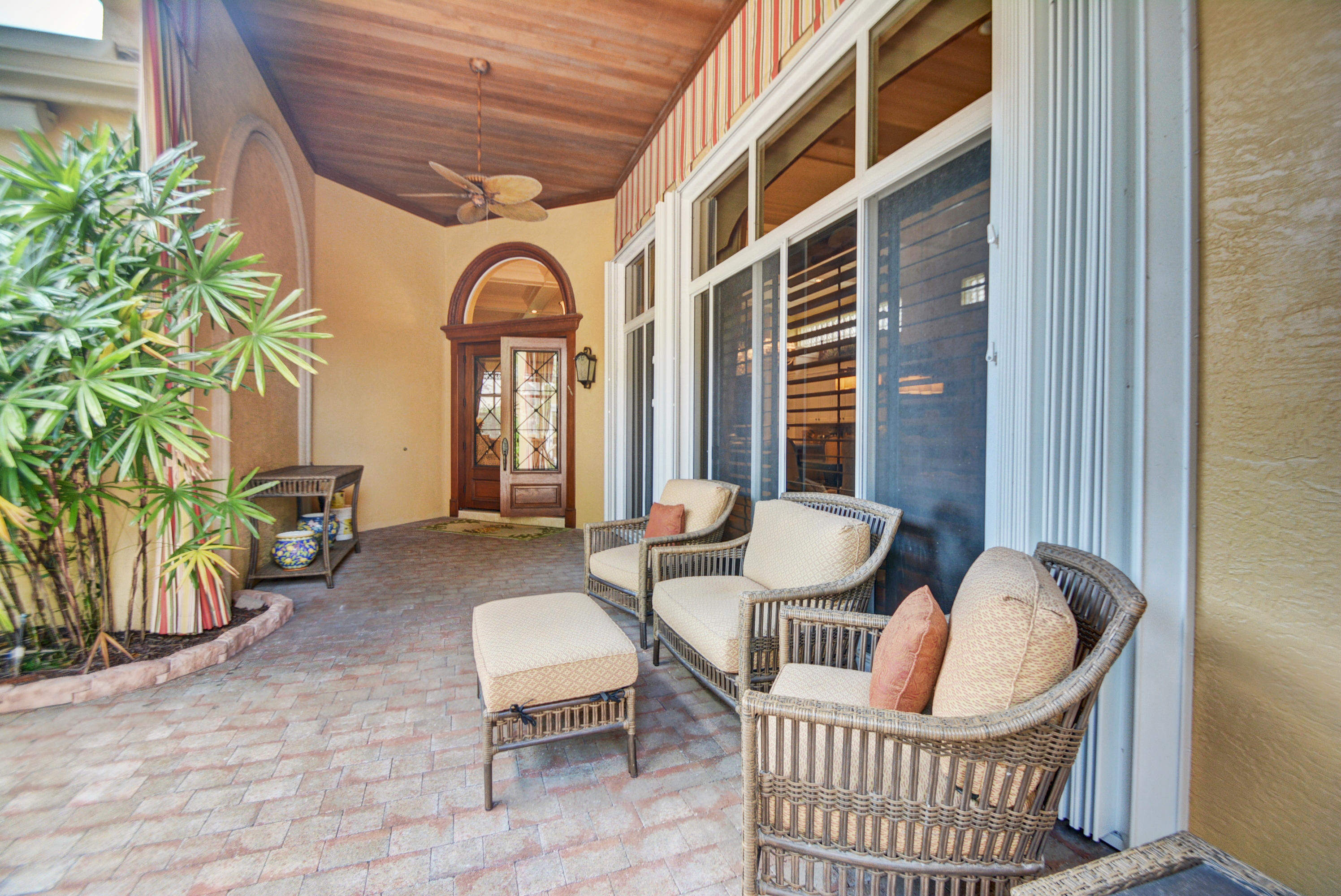 6477 Enclave Way Boca Raton, FL 33496 - Photo 9 of 27 Courtyard - 5