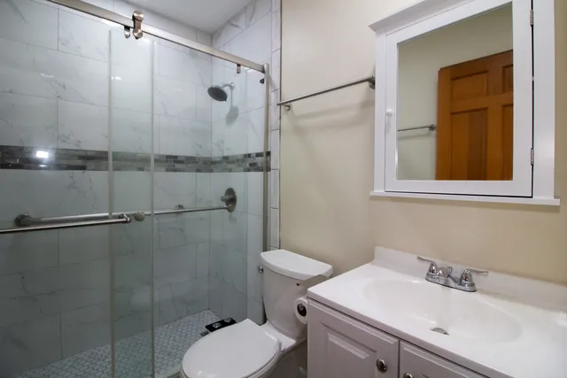 $2,395 | 1850 Connie Court, Aurora, IL 60505