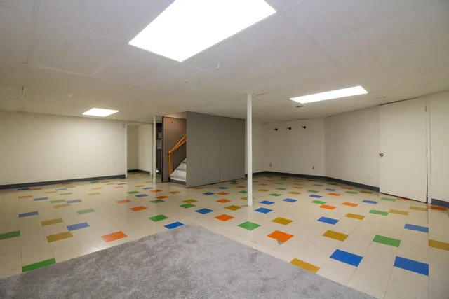 $2,395 | 1850 Connie Court, Aurora, IL 60505