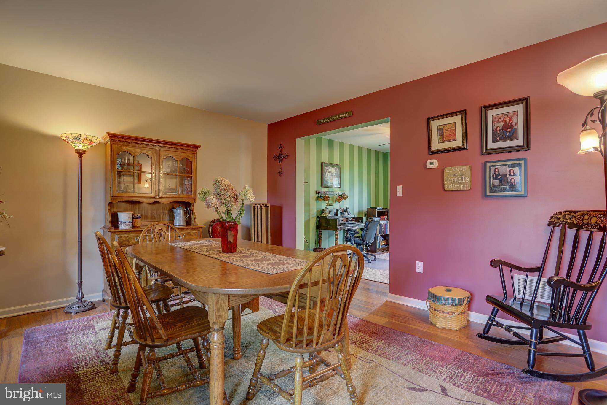 12 Foxrun Terrace Lititz, PA 17543 - Photo 4 of 42 a dining room with furniture and window
