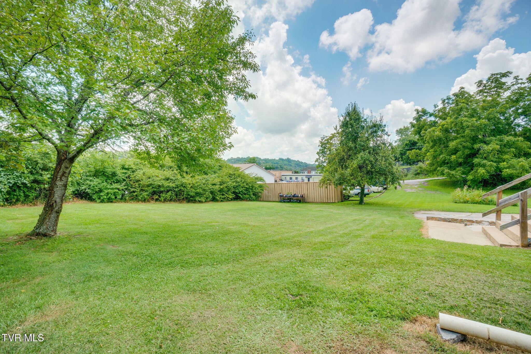 404 Cherry Street Greeneville, TN 37745 - Photo 25 of 25 024