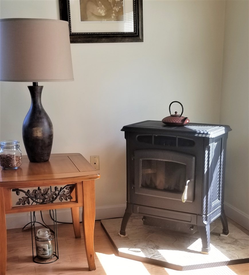 78 Sullivan Road Hudson, NH 03051 - Photo 14 of 40