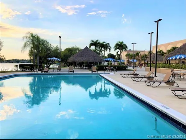 $2,750 | 16300 Golf Club Road, Unit 208, Weston, FL 33326
