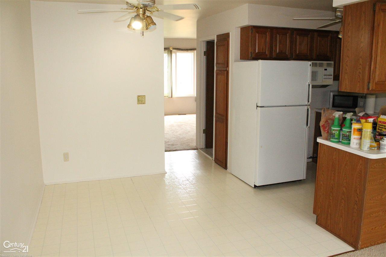 15163 Raphael Terrace Warren, MI 48088 - Photo 4 of 12