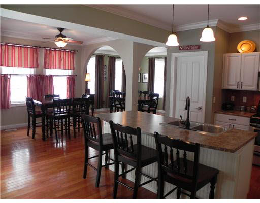 305 Rigg Street New Carlisle, IN 46552 - Photo 4 of 24 Gallery Image 4