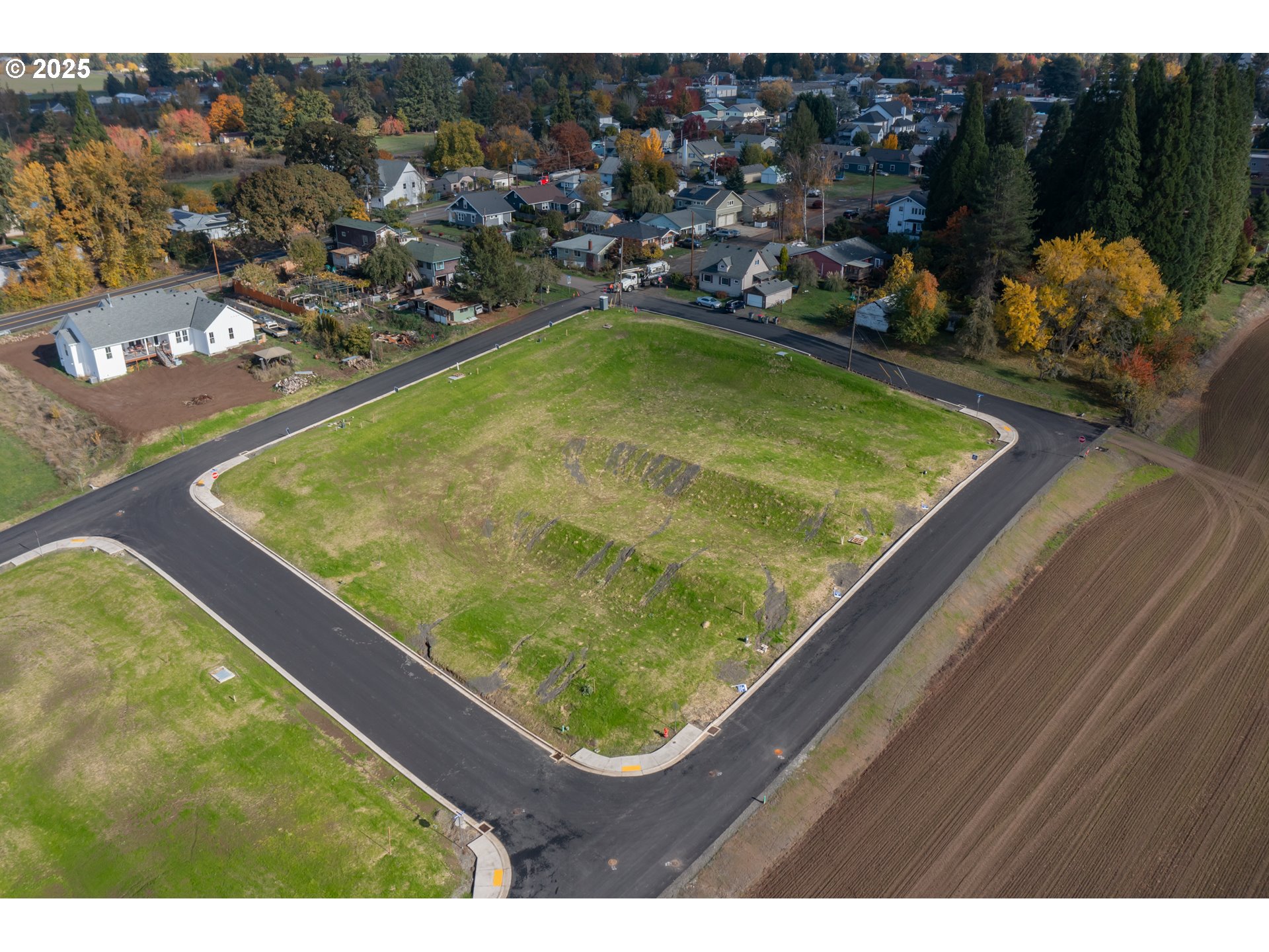 2 Block 7 Carlton, OR 97111 - Photo 37 of 43 a view of a swimming pool